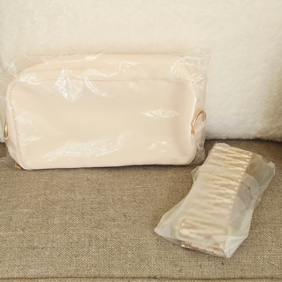 Bloc bag  in ivory w/ white star & adjustable crossbody or shoulder  strap NEW - Picture 2 of 16